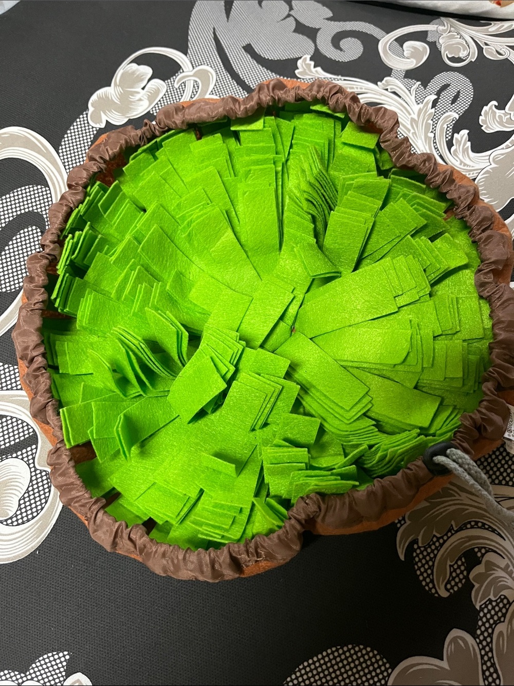 Bright Green Pet Snuffle Mat
